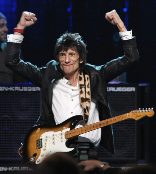 Неожиданное признание: Ронни Вуд из The Rolling Stones победил рак легких Неожиданное признание: Ронни Вуд из The Rolling Stones победил рак легких