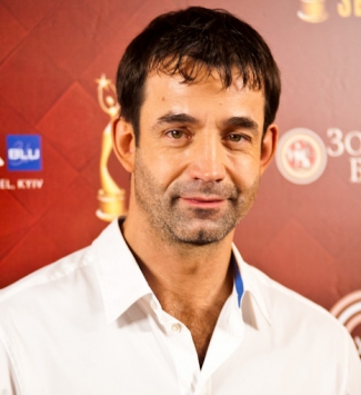 Дмитрий Певцов