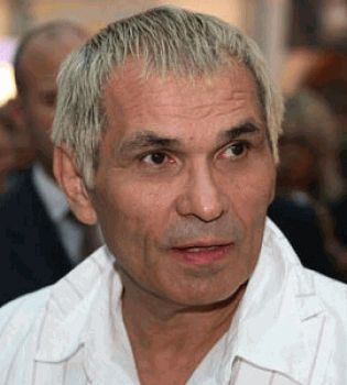 Бари Алибасов