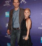 Владимир Кличко и Хайден Панеттьери - на синем фоне