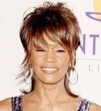 Уитни Хьюстон с модной стрижкой