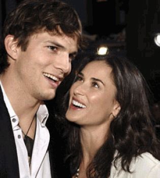 Эштон Катчер и Деми Мур - счастливы