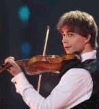 Александр Рыбак со скрипкой