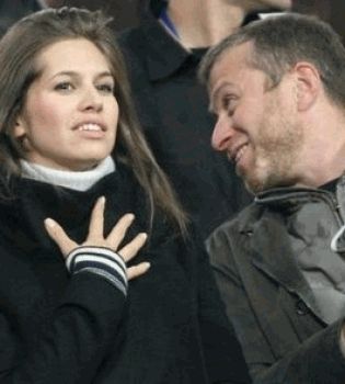 Дарья Жукова родила Роману Абрамовичу сына Аарона