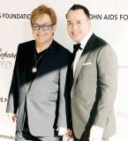 Элтон Джон и его муж Девид Ферниш