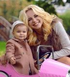 Лилия Ребрик с дочкой