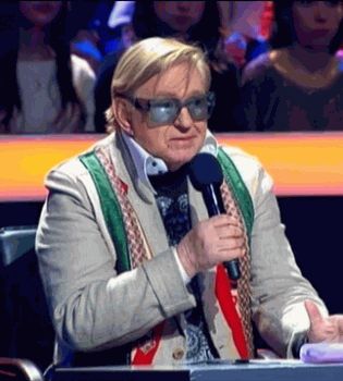 Роман Виктюк