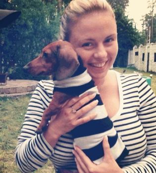 Анна Семенович без макияжа