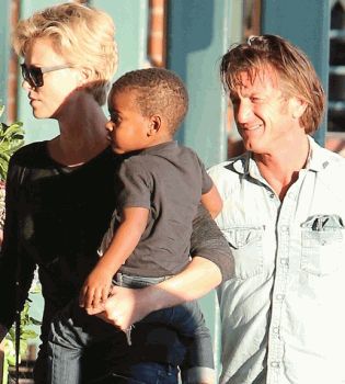 Шарлиз Терон и Шон Пенн