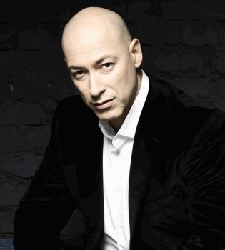 Дмитрий Гордон