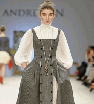 Андре Тан показ