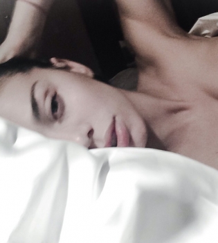 Анна Седокова без макияжа