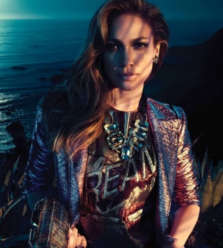 Дженнифер Лопес в новой фотосессии