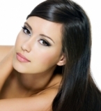 девушка с красивыми волосами