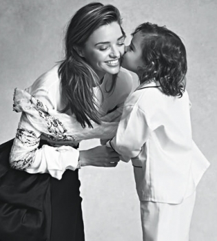 Миранда Керр снялась в гламурной фотосессии с сыном