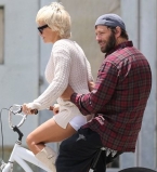 Романтический уикенд Памелы Андерсон с мужем