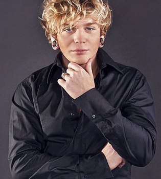 Александр Кривошапко фото