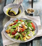 Моцарелла с помидорами