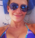 Дженнифер Лопес показала лицо без макияжа