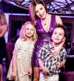 Юлия Волкова показала своих подросших детей