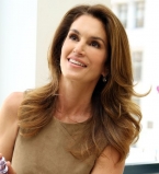 Синди Кроуфорд демонстрирует неувядающую красоту