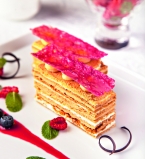 Медовик с малиновым сиропом