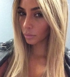 Ким Кардашьян стала блондинкой