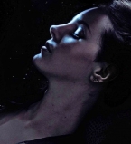 Лана Дель Рей демонстрирует красоту в новой фотосессии