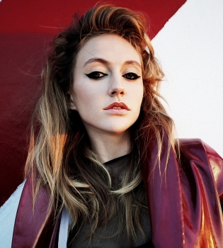 Ева Бушмина фотосессия