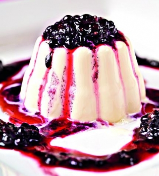 Ежевичный десерт