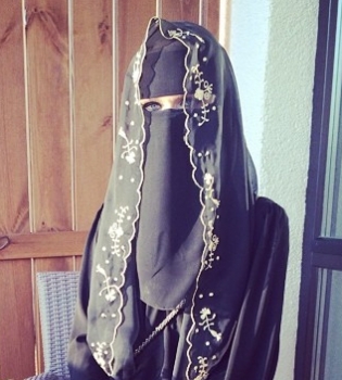 Ольга Фреймут в парандже