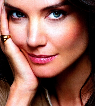 Кэти Холмс обнажилась для глянца