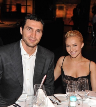 Владимир Кличко и Хайден Панеттьери фото