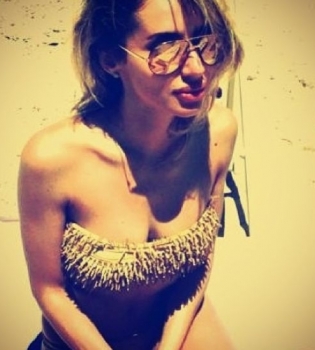 Светлана Лобода похвасталась идеальной фигурой в бикини