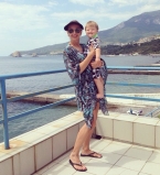 Эвелина Бледанс с сыном в Крыму