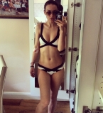 Виктория Дайнеко в купальнике