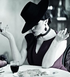 Надежда Мейхер в фотосессии для Viva!