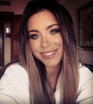 Ани Лорак призывает всех к миру