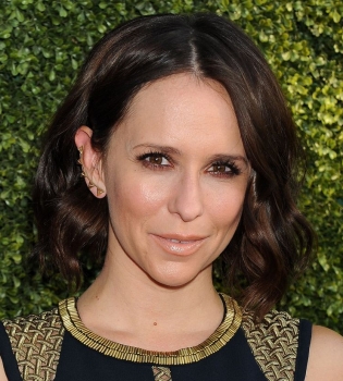 Дженнифер Лав Хьюитт не может вернуться в форму после родов