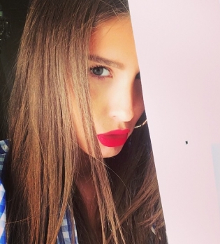 Кети Топурия без макияжа