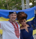 Потап и Настя на Новой волне 2014 с флагом Украины