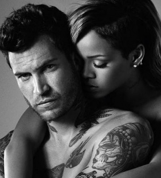 Рианна снялась в рекламе мужского парфюма