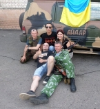 Анжелика Рудницкая на Луганщине с бойцами батальона Айдар