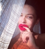 Даша Астафьева шокировала своими губами и пышным бюстом