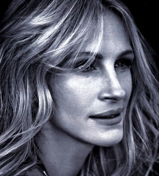 Джулия Робертс очаровывает красотой в новой фотосессии