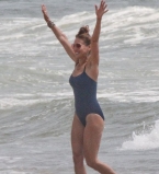 Сара Джессика Паркер позирует в купальнике