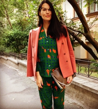 Маша Ефросинина не скрывает беременность