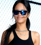 Летний уличный стиль красотки Рианны