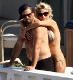 Памела Андерсон передумала разводиться