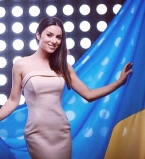 Злата Огневич с флагом Украины